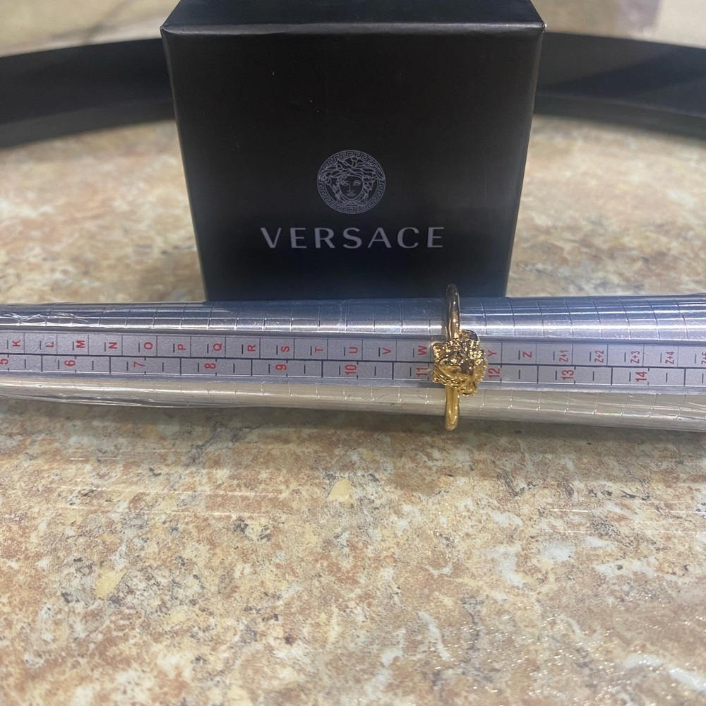 Versace Medusa Ring NIB - Picture 4 of 8